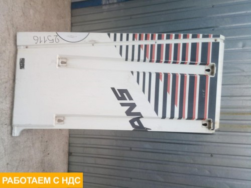 Спойлер кабины левая