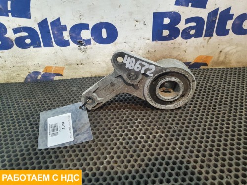 Кронштейн радиатора правый