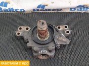 Кулак поворотный правый